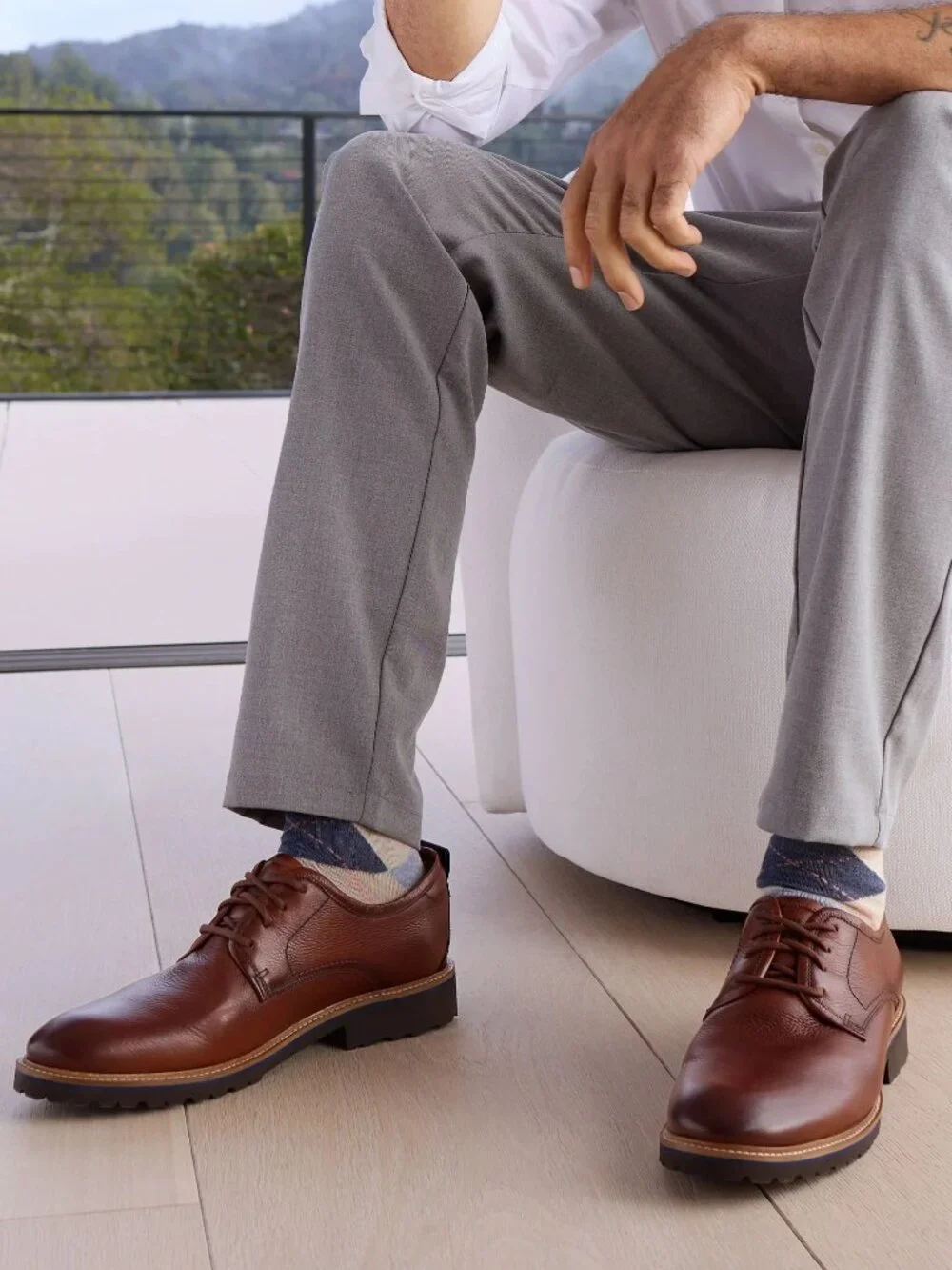 Samuel Hubbard Featherlight Founder Oxford in Brown Tumbled Leather, Size 9.5